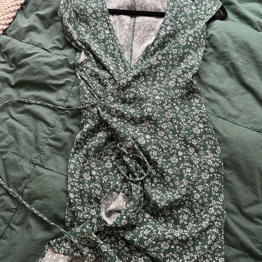 American Eagle Outfitters Green Asymmetrical Sundress
